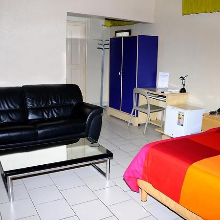 Hotel Saint Thomas Λομέ Εξωτερικό φωτογραφία