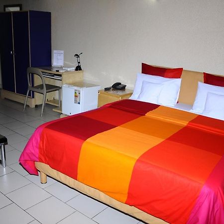 Hotel Saint Thomas Λομέ Εξωτερικό φωτογραφία