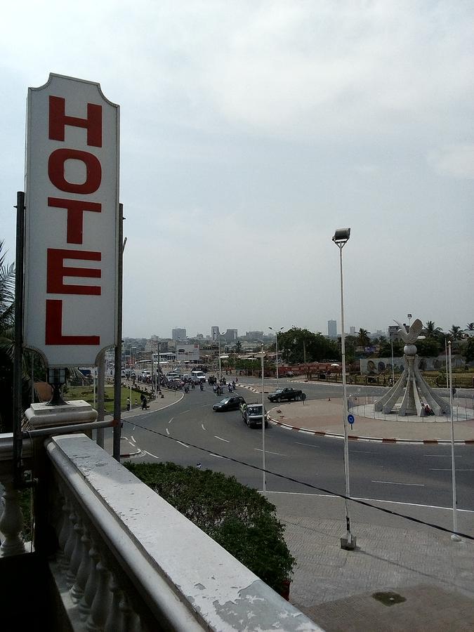 Hotel Saint Thomas Λομέ Εξωτερικό φωτογραφία