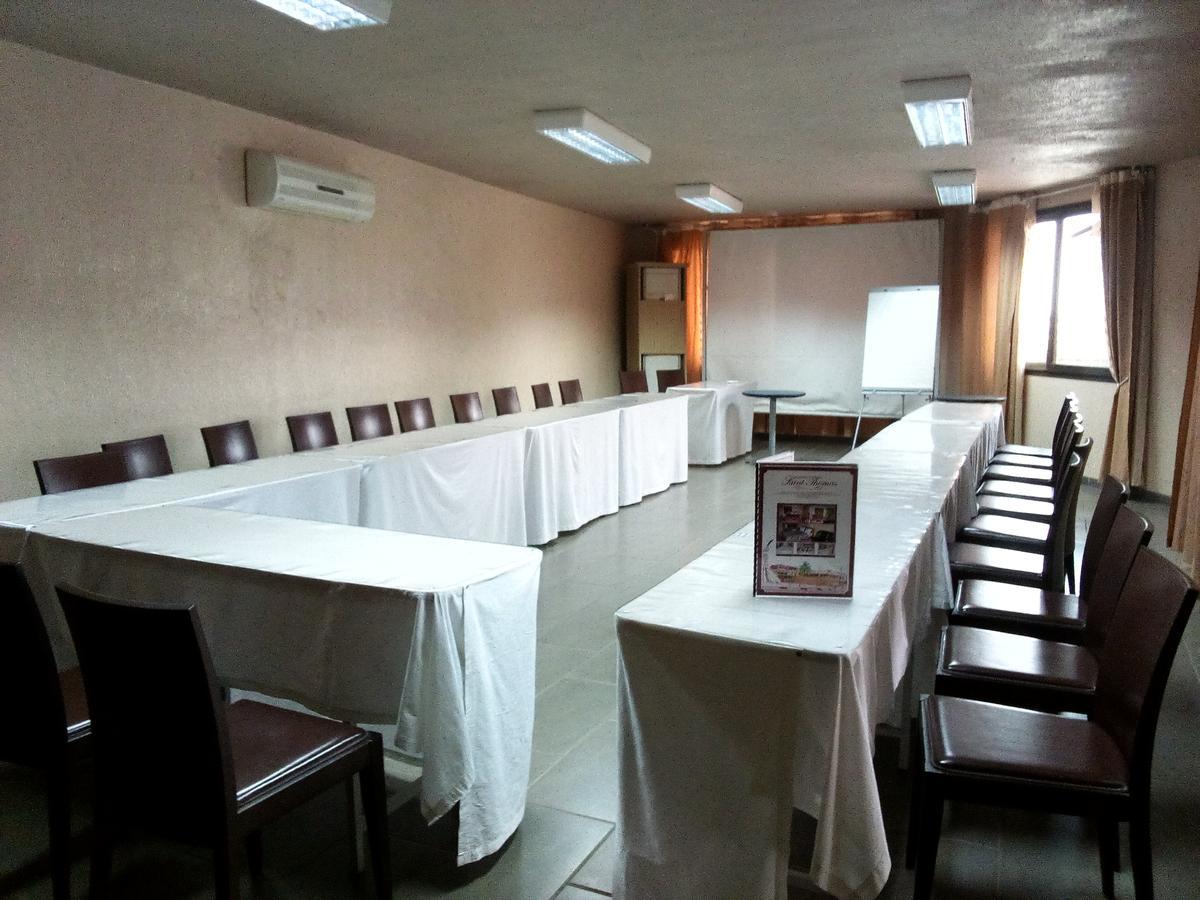 Hotel Saint Thomas Λομέ Εξωτερικό φωτογραφία