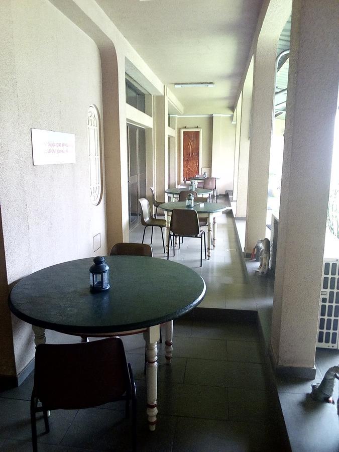 Hotel Saint Thomas Λομέ Εξωτερικό φωτογραφία