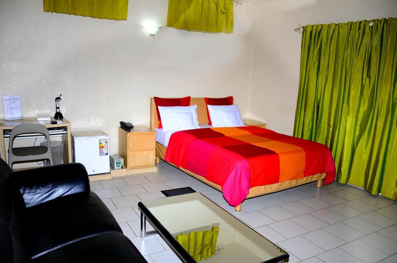 Hotel Saint Thomas Λομέ Εξωτερικό φωτογραφία